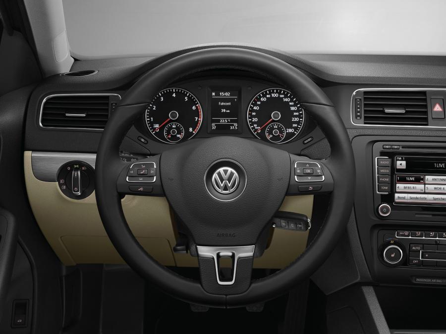  Volkswagen Jetta 2011 года  (фото 110 из 139)
